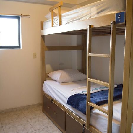El Descanso Donde Sara Hostel Меделин Екстериор снимка